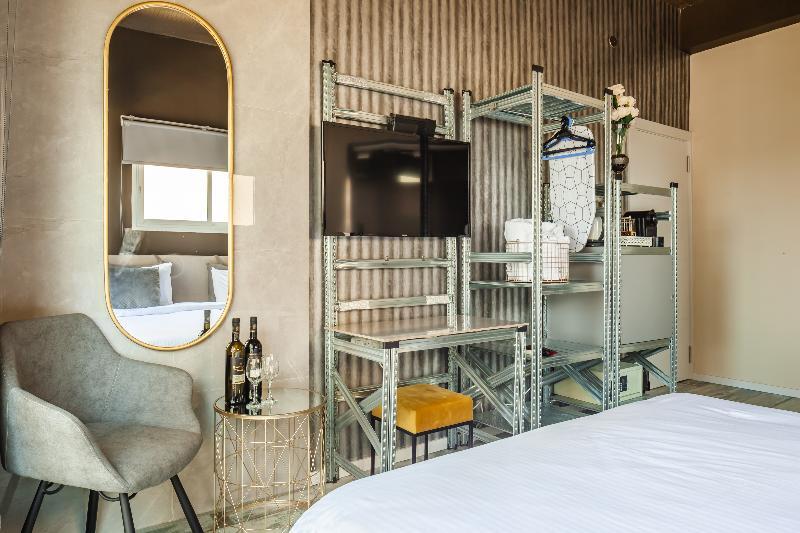 Beach Boutique Hotel And Spa By Tlv Hotels Tel Aviv Exterior photo
